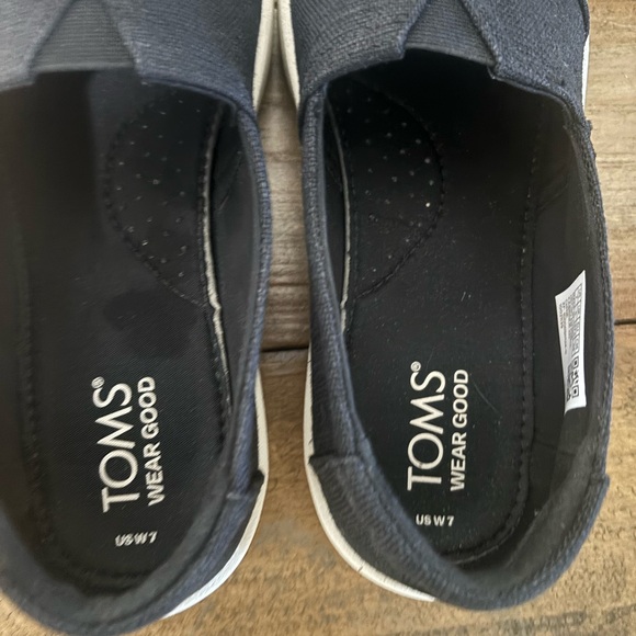 🩷2/$30❤️Toms - Verona Slip On Sneaker - Black - Size 7 - Picture 5 of 11